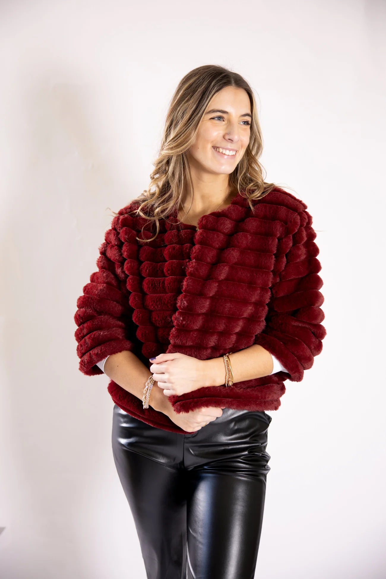 Callie Bolero Vest – Cozy & Chic Layering in Bordeaux